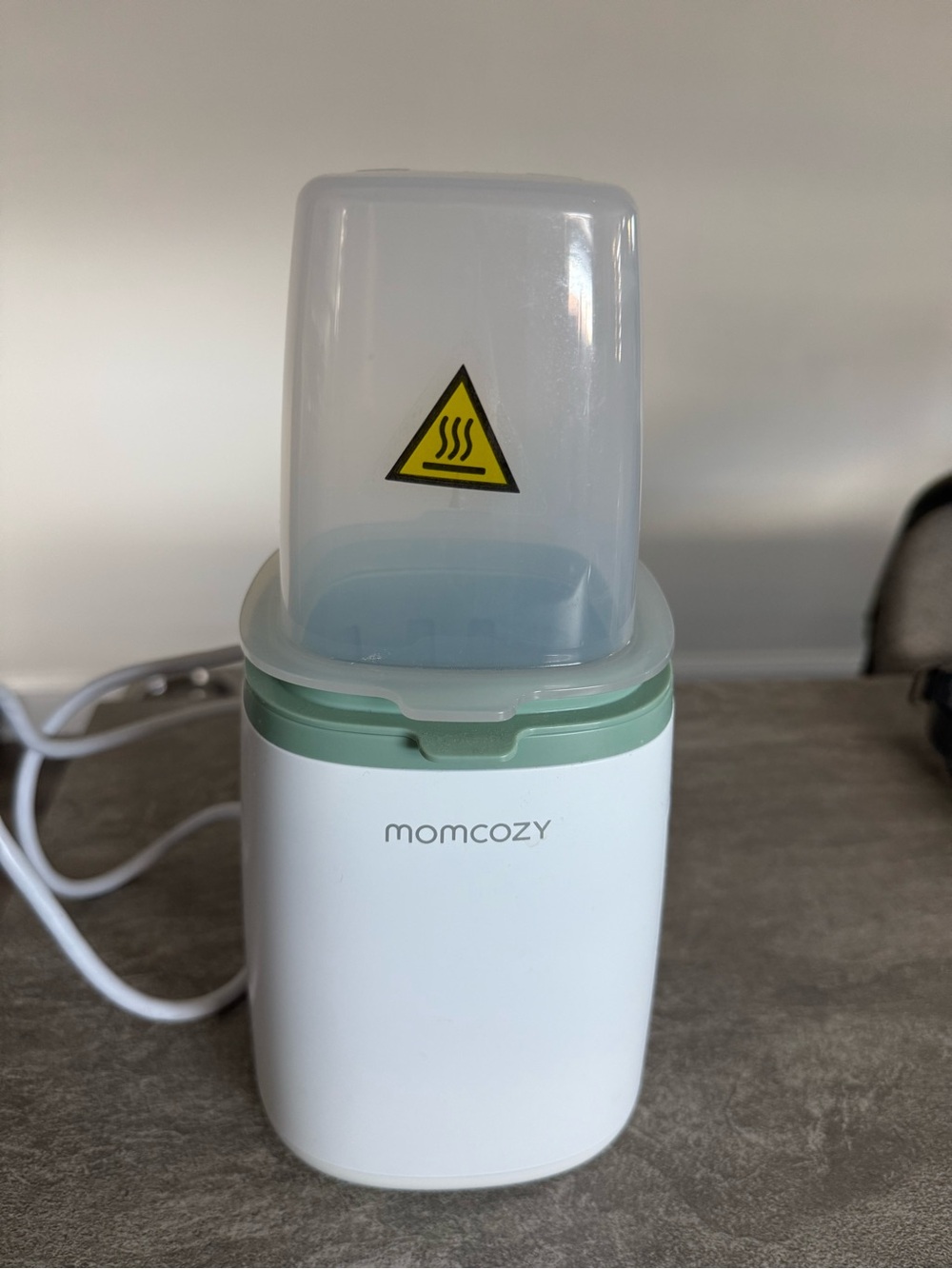 momcozy Bottle Warmer in White & Mint